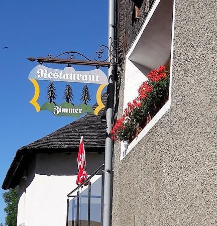 Hotel-Restaurant Drei Tannen Белвалд Екстериор снимка