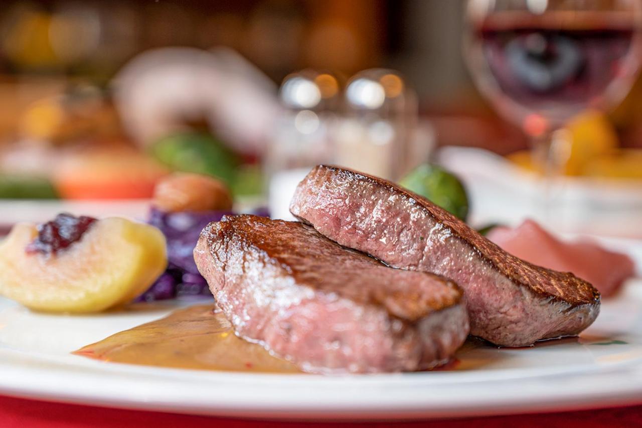 Hotel-Restaurant Drei Tannen Белвалд Екстериор снимка