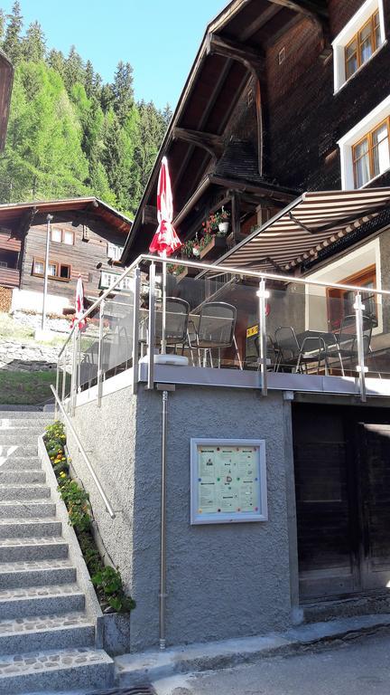 Hotel-Restaurant Drei Tannen Белвалд Екстериор снимка