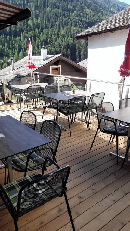 Hotel-Restaurant Drei Tannen Белвалд Екстериор снимка